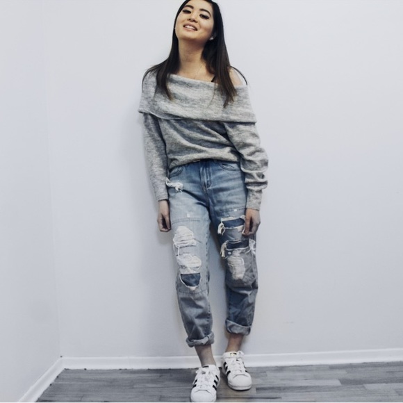 Garage Distressed Mom Jeans - Picture 3 of 4